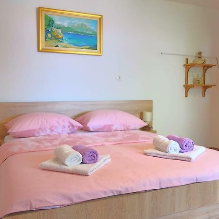 Studio Apartman Mia Стобрек Экстерьер фото