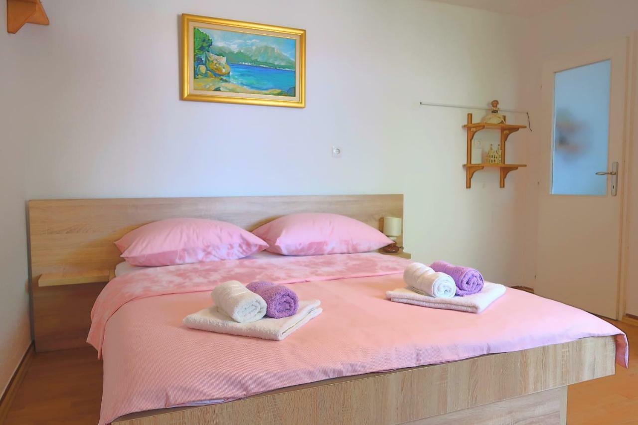 Studio Apartman Mia Стобрек Экстерьер фото