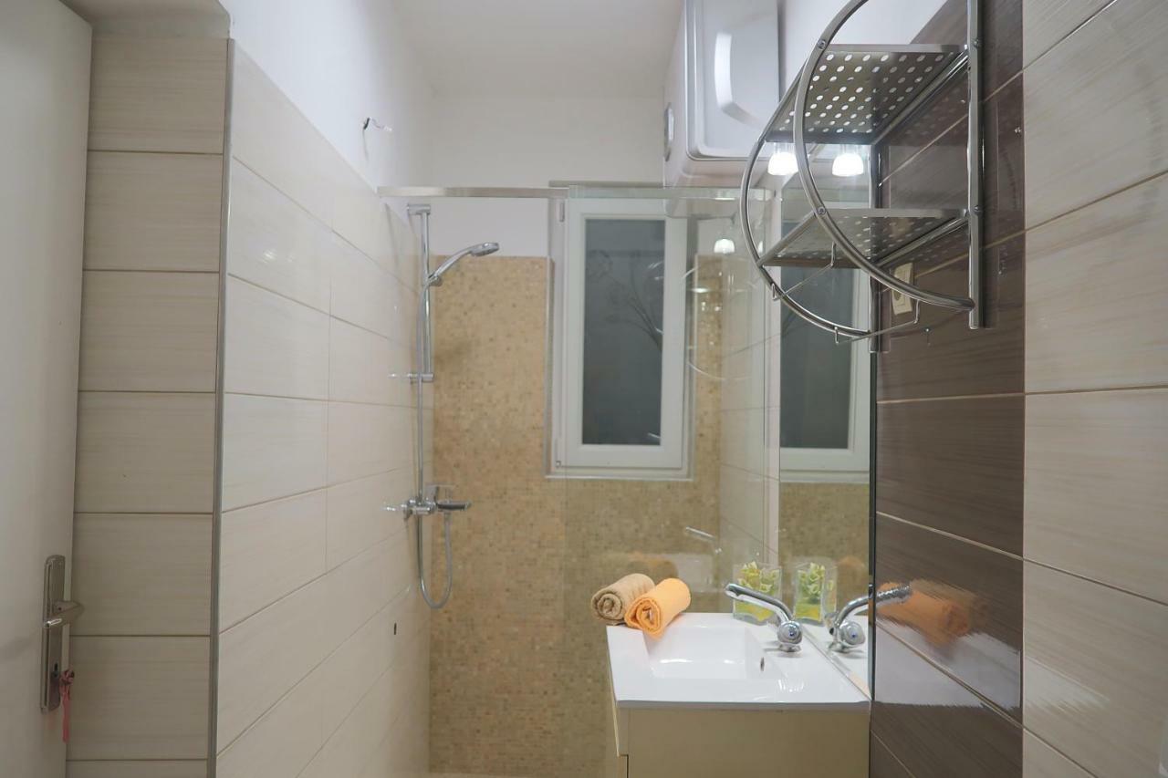 Studio Apartman Mia Стобрек Экстерьер фото